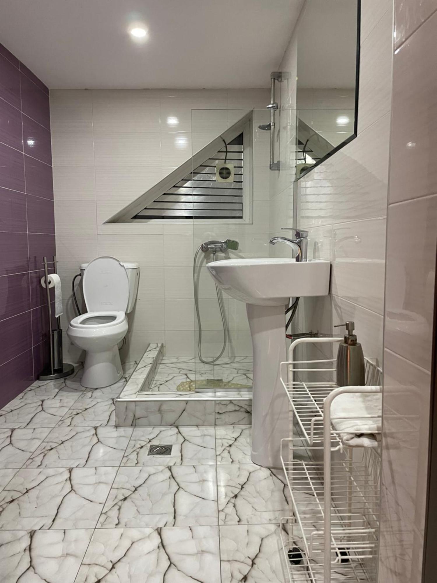 New Hotel Tiflis Dış mekan fotoğraf