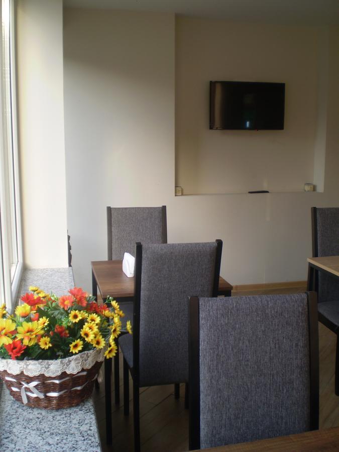 New Hotel Tiflis Dış mekan fotoğraf